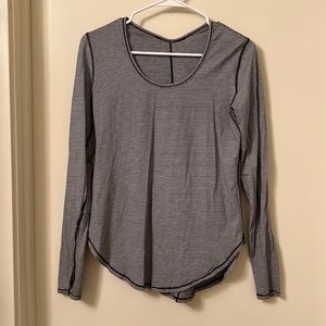 Lululemon striped long sleeve shirt size 4